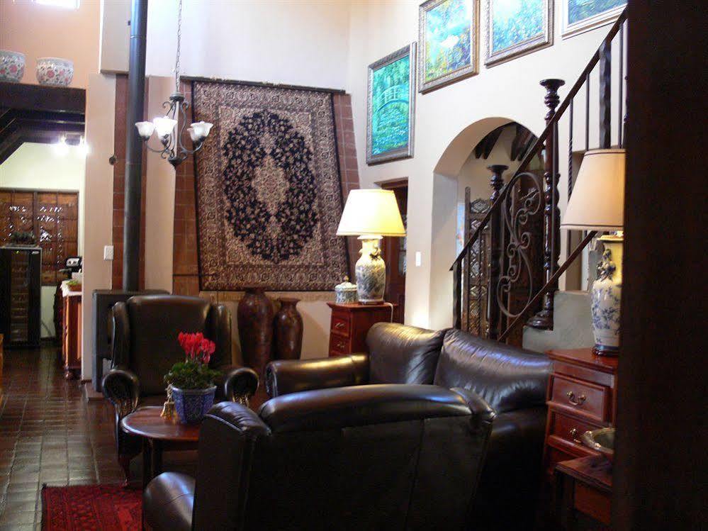 Bohemian Guesthouse - Pretoria-Noord Exteriör bild
