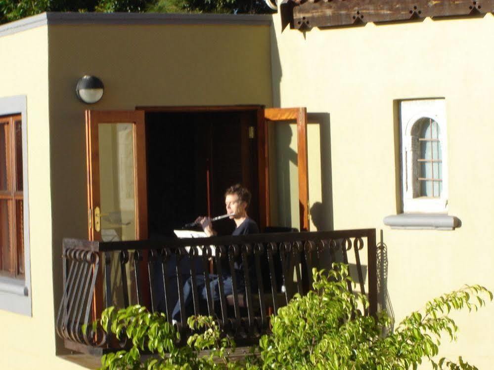 Bohemian Guesthouse - Pretoria-Noord Exteriör bild